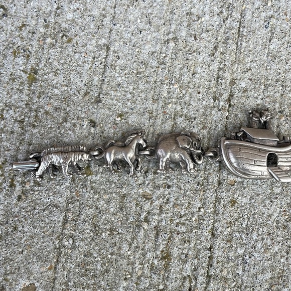 Vintage AJC Noah's Ark Themed Silver-tone Bracelet Pewter Spiritual Animals - Picture 2 of 4